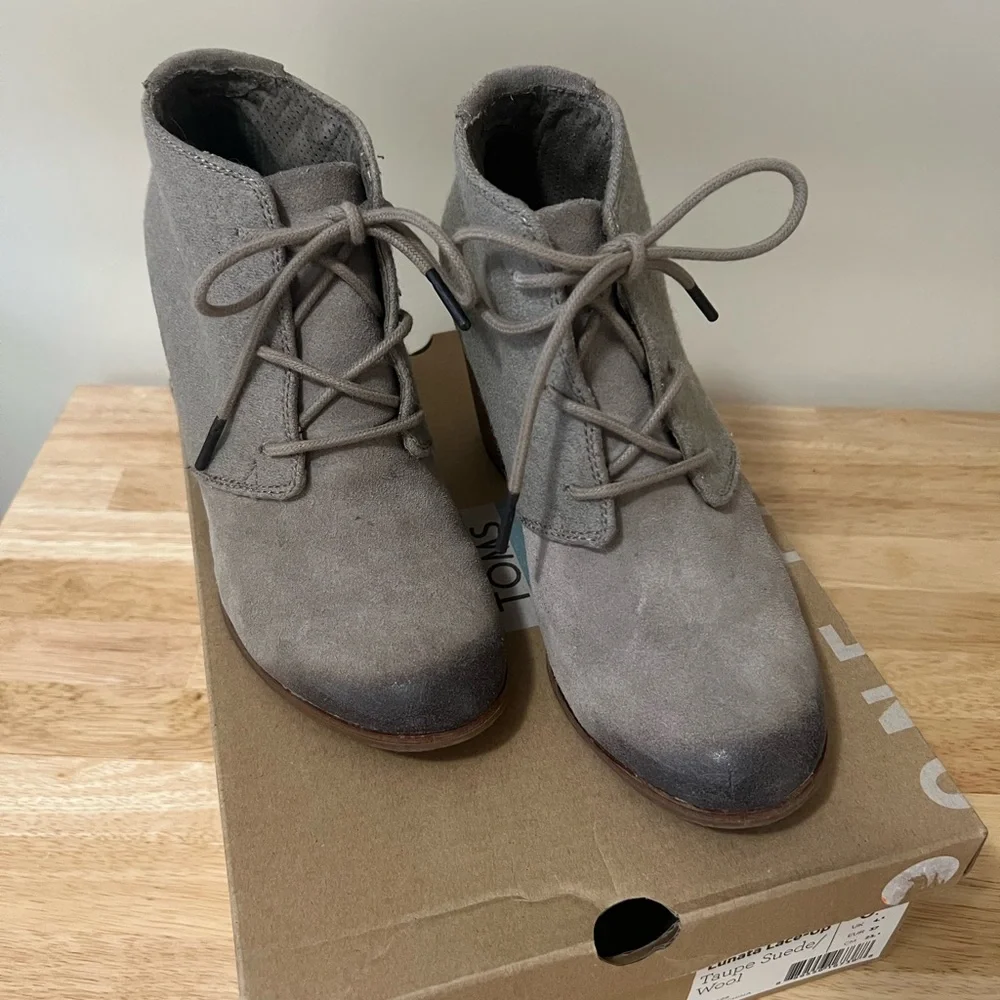 TOMS Women's Lunata Lace-Up Ankle Booties - Picture 2 of 7